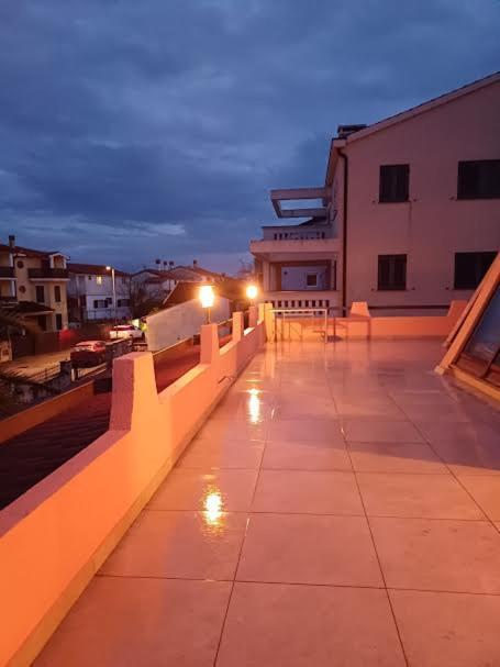 Apartmani Delas 2 Pjescana Uvala Esterno foto