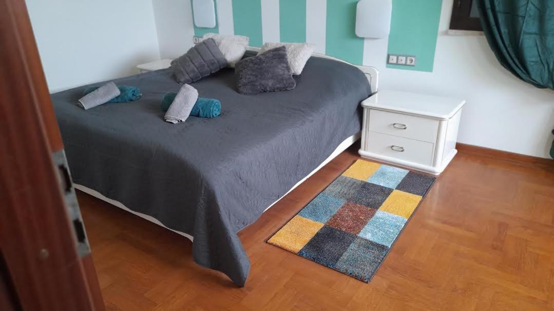 Apartmani Delas 2 Pjescana Uvala Esterno foto